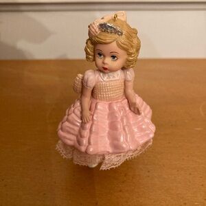 Madame Alexander Wendy Celebrates Madame’s 90th Anniversary Hallmark Ornament